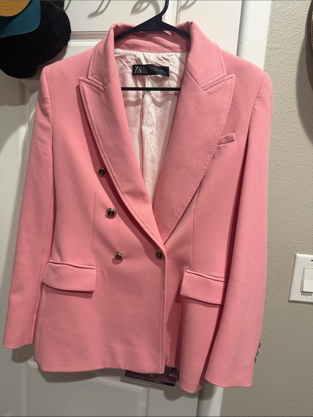 Zara Bubblegum Pink Double-Breasted Blazer